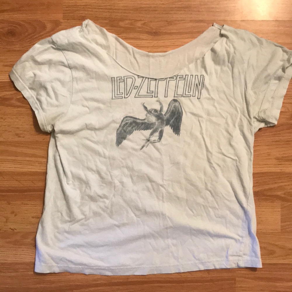 Led Zeppelin band tshirt 🎸